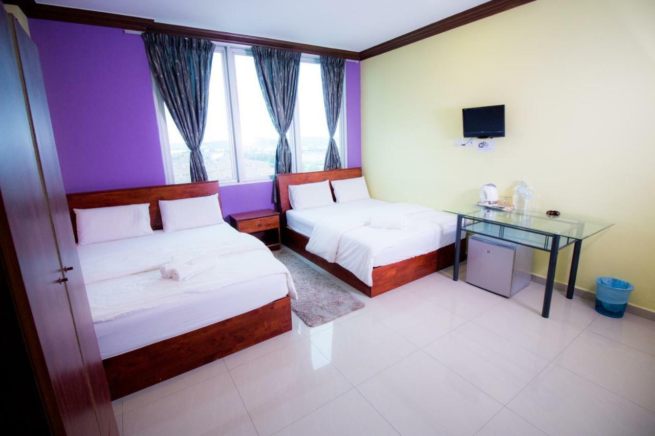 Saujana City Hotel Bandar Saujana Putra Exterior photo